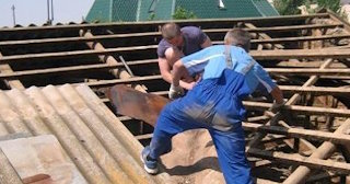 Демонтаж крыши в Кимрах - стоимость работ от 732 рублей за м2