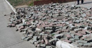 Демонтаж тротуарной плитки Кимры, цена от 2980 руб.