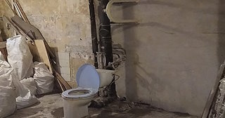 Демонтаж сантехкабины в панельном доме - цена от 1046 рублей | Сварной-Кмы